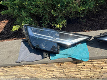 Laden Sie das Bild in den Galerie-Viewer, Frontscheinwerfer Audi Q8 Full LED Links Scheinwerfer Headlight