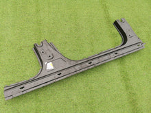 Laden Sie das Bild in den Galerie-Viewer, Kotflügel Mercedes-Benz Cla X117 A1176370235 Vorne Rechts