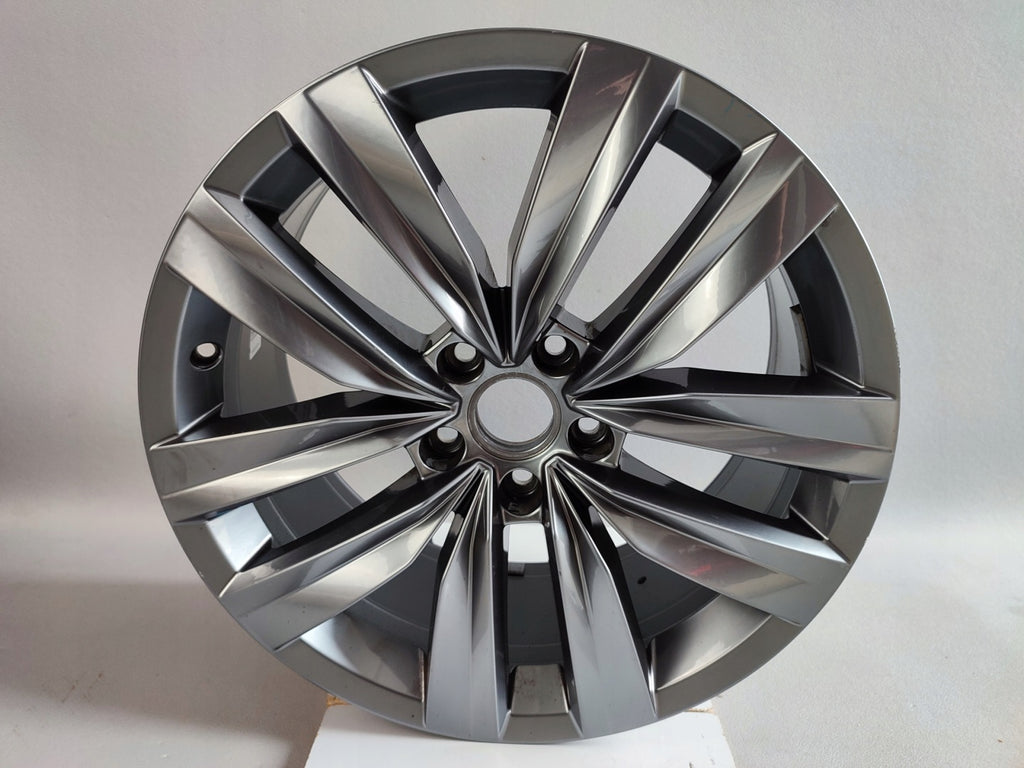 1x Alufelge 18 Zoll 8.0" 5x112 40ET Glanz 3G8601025Q VW Arteon Rim Wheel FEL5818548032pt