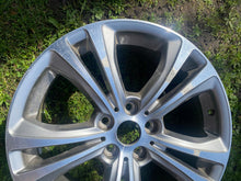 Load image into Gallery viewer, 1x Alufelge 18 Zoll 7.5" 5x120 51ET Glanz Silber 6856069 BMW 1 Rim Wheel FEL4678452700xb