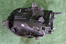 Laden Sie das Bild in den Galerie-Viewer, Frontscheinwerfer Mercedes-Benz Mini F56 90165457 Links Scheinwerfer Headlight