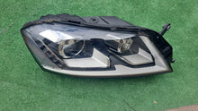 Laden Sie das Bild in den Galerie-Viewer, Frontscheinwerfer VW Passat B7 3AB941752 90005333 Xenon Rechts Headlight