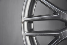 Laden Sie das Bild in den Galerie-Viewer, 1x Alufelge 20 Zoll 8.0" 5x112 39ET Glanz Silber 80A601025 Audi Rim Wheel FEL9696558086up