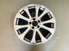 Laden Sie das Bild in den Galerie-Viewer, 1x Alufelge 18 Zoll 8.0&quot; 5x112 34ET A2134011100 Mercedes-Benz W213 Rim Wheel