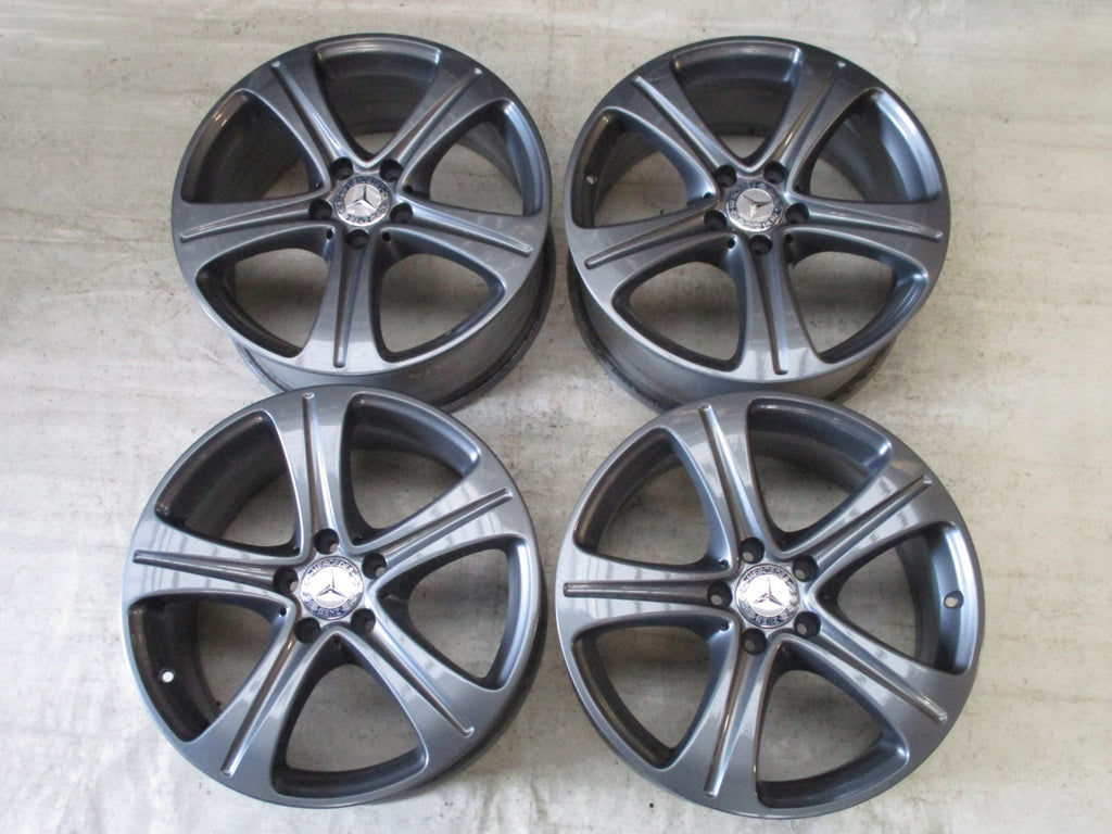 4x Alufelge 18 Zoll 8.0" 5x112 43ET A2134011400 Mercedes-Benz Gla Rim Wheel FEL2285402656gl