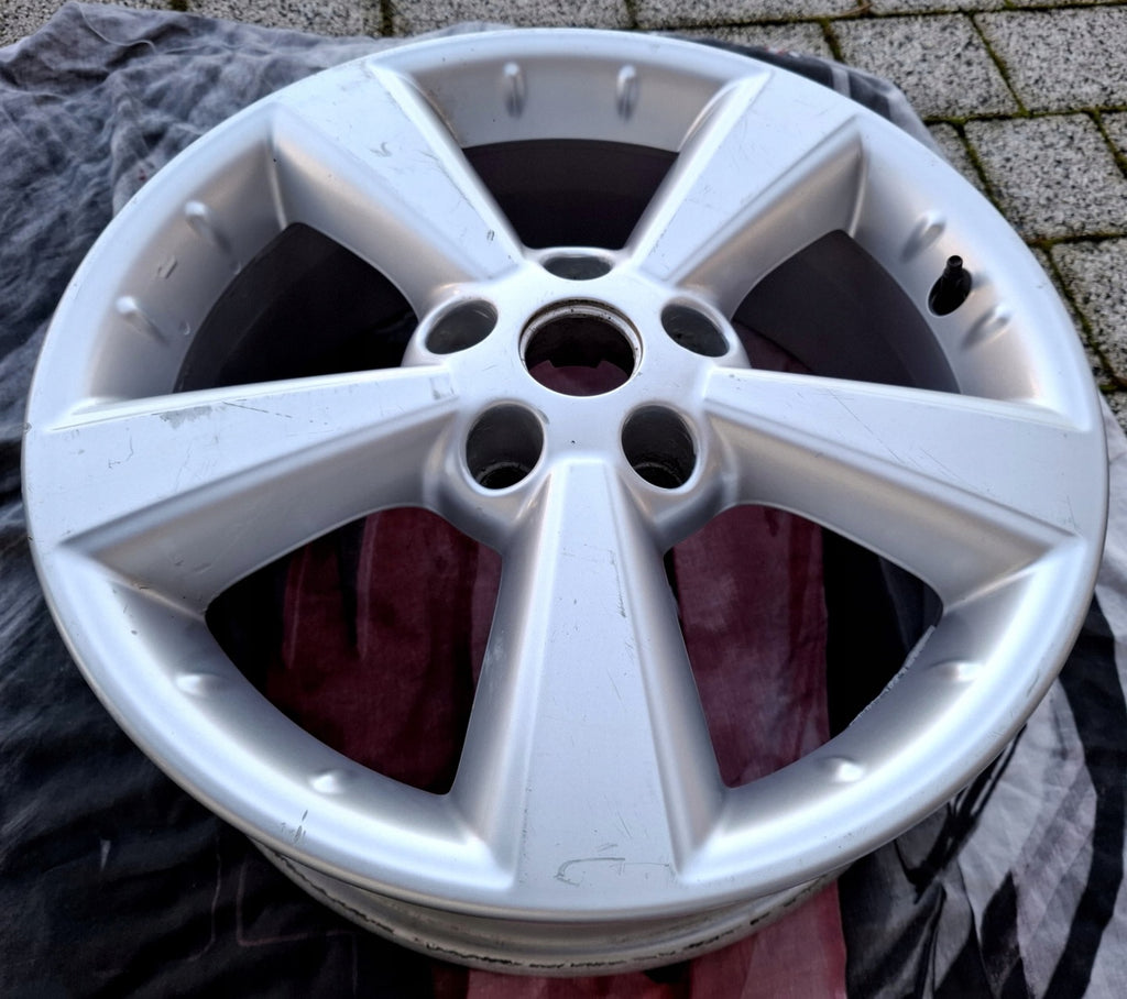 1x Alufelge 17 Zoll 6.5" 5x114.3 40ET Glanz Silber EY17AMB55 Nissan I Rim Wheel FEL4662354562jm