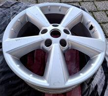 Load image into Gallery viewer, 1x Alufelge 17 Zoll 6.5" 5x114.3 40ET Glanz Silber EY17AMB55 Nissan I Rim Wheel FEL4662354562jm