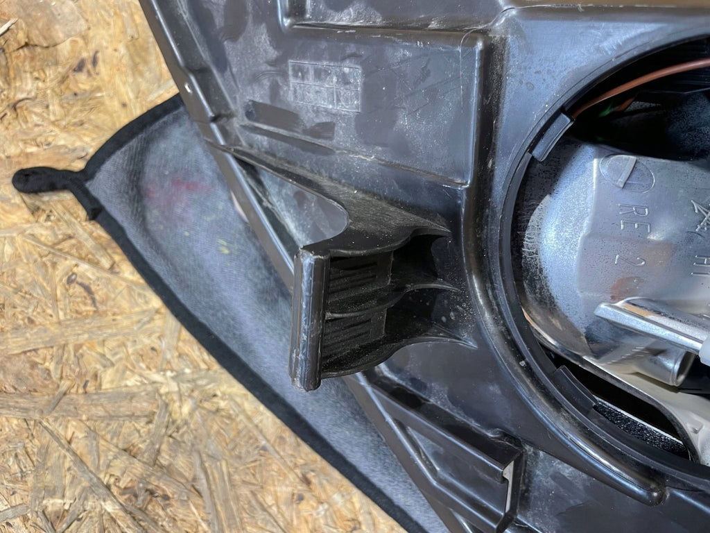 Frontscheinwerfer Ford Fiesta VII 8A61-13W029-AJ Rechts Scheinwerfer Headlight SCH9473840027uy