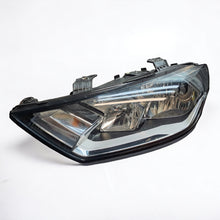 Laden Sie das Bild in den Galerie-Viewer, Frontscheinwerfer Audi A1 82A941003 LED Links Scheinwerfer Headlight