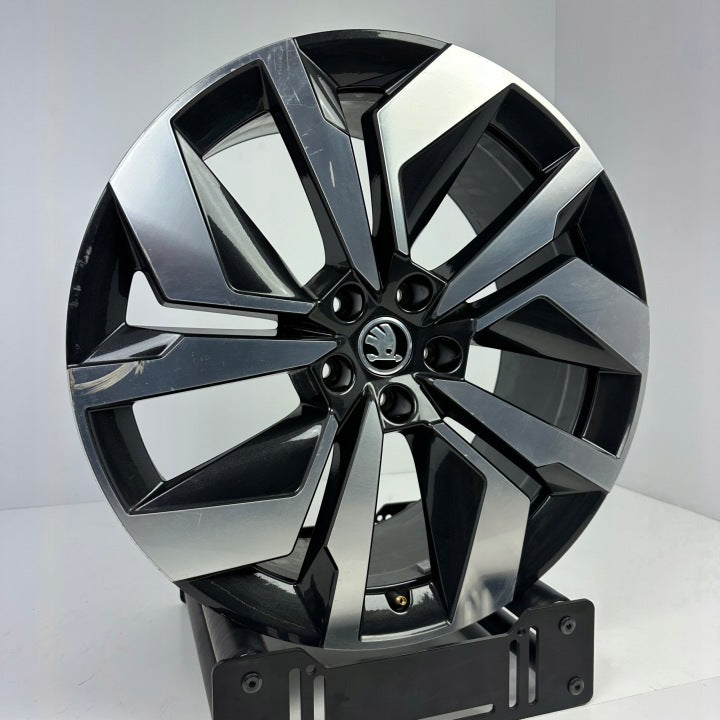 1x Alufelge 20 Zoll 9.0" 5x112 42ET Glanz Schwarz 5LA601025CB Skoda Enyaq FEL2717124666va