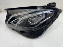 Laden Sie das Bild in den Galerie-Viewer, Frontscheinwerfer Mercedes-Benz W213 A2139068808 LED Rechts oder Links SCH9024404493ys