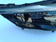 Laden Sie das Bild in den Galerie-Viewer, Frontscheinwerfer Honda Hr-V Logo W6500 Full LED Ein Stück (Rechts oder Links)