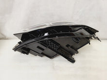 Laden Sie das Bild in den Galerie-Viewer, Frontscheinwerfer VW Tiguan 5NB941081C LED Ein Stück (Rechts oder Links)