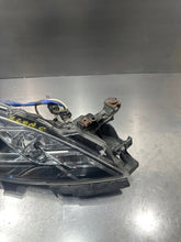 Load image into Gallery viewer, Frontscheinwerfer Mazda 6 MAA86537 Rechts Scheinwerfer Headlight