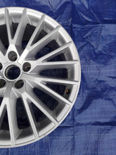 Load image into Gallery viewer, 1x Alufelge 18 Zoll 8.5" 5x112 50ET Glanz Silber 8S0601025D Audi Tt Rim Wheel FEL4300621007nv