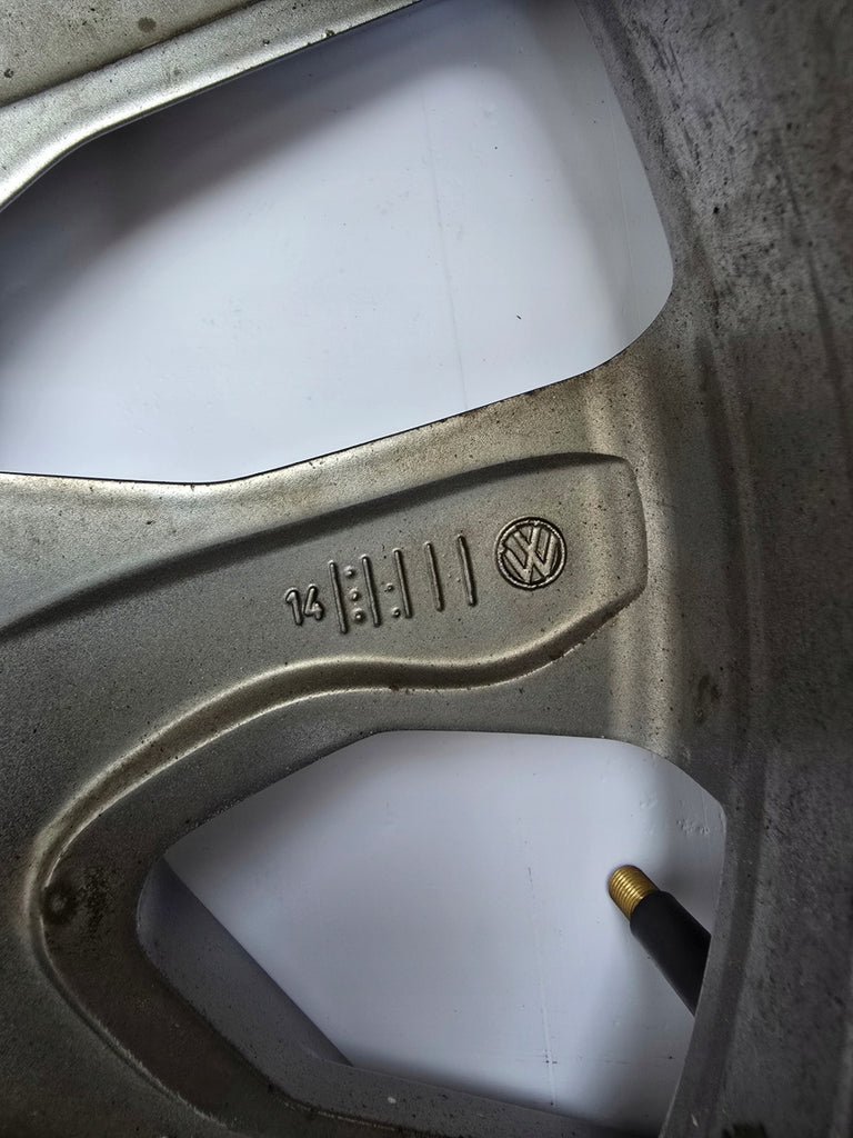 1x Alufelge 18 Zoll 8.0" 5x112 40ET Glanz Silber 3AA601025S VW Passat B7 FEL8467342273rz