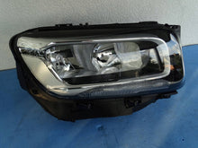 Laden Sie das Bild in den Galerie-Viewer, Frontscheinwerfer Mercedes-Benz W247 A2479062400 Rechts Scheinwerfer Headlight SCH5630662125ls