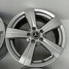Laden Sie das Bild in den Galerie-Viewer, 4x Alufelge 17 Zoll 7.0" 5x112 44 5ET Glanz Silber A2064017200 Mercedes-Benz FEL7827237742bh