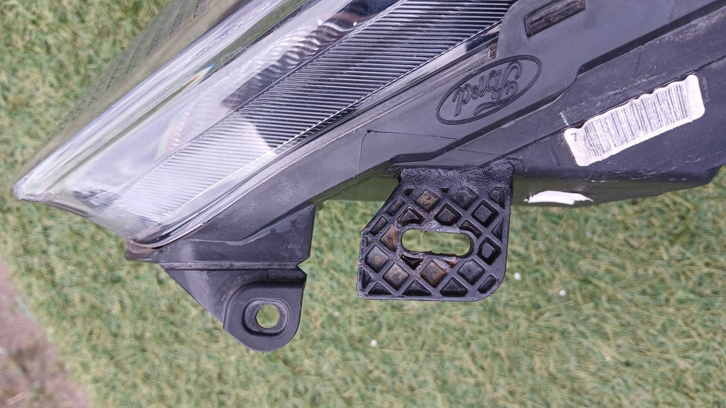 Frontscheinwerfer Ford Fiesta I C1BB-13W029-AJ Rechts Scheinwerfer Headlight SCH6313084941ku