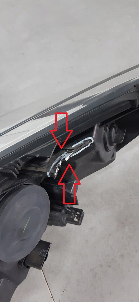 Frontscheinwerfer Renault Megane III 260100923R Rechts Scheinwerfer Headlight SCH5400826930fh