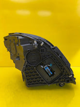 Laden Sie das Bild in den Galerie-Viewer, Frontscheinwerfer Mercedes-Benz A2369063401 LED Rechts Scheinwerfer Headlight SCH1700871992nl