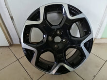 Laden Sie das Bild in den Galerie-Viewer, 1x Alufelge 18 Zoll 7.0&quot; 4x108 35ET Glanz Schwarz 9835097680 Opel Crossland