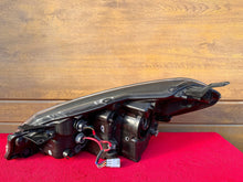 Load image into Gallery viewer, Frontscheinwerfer Toyota Yaris Rechts Scheinwerfer Headlight
