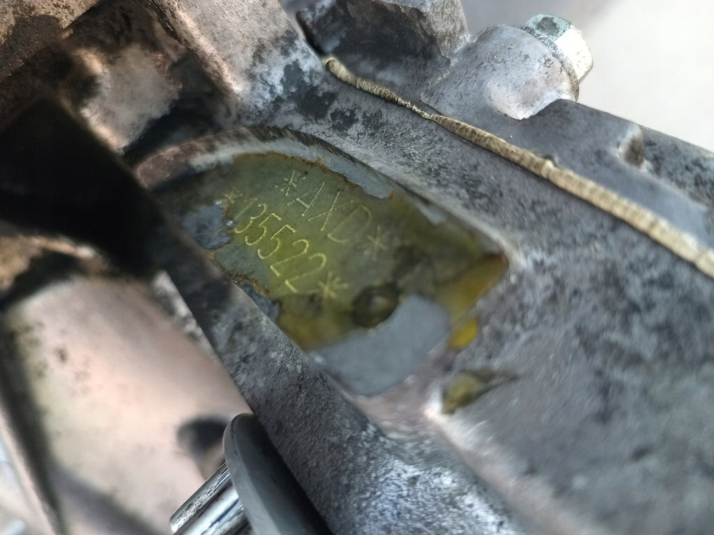 Motor VW T5 AXD 2.5 TDI 130PS 96kW 333TKm Diesel Engine Komplett