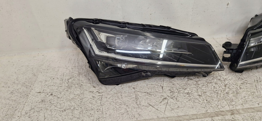 Frontscheinwerfer Skoda Superb III 3V1941015D Full LED Rechts oder Links