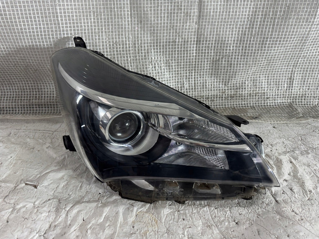 Frontscheinwerfer Toyota Yaris Rechts Scheinwerfer Headlight