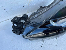 Laden Sie das Bild in den Galerie-Viewer, Frontscheinwerfer Mazda 2 Dj Full LED Links Scheinwerfer Headlight SCH7371417078xz