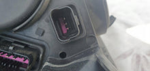 Laden Sie das Bild in den Galerie-Viewer, Frontscheinwerfer Renault Clio IV 260105603R Links Scheinwerfer Headlight SCH7900773055bu