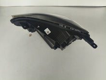Load image into Gallery viewer, Frontscheinwerfer Hyundai I10 III 92102-K7000 Rechts Scheinwerfer Headlight