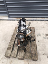 Load image into Gallery viewer, Motor Audi Seat Skoda VW CAY 1.6 TDI 76TKm Diesel Engine Unkomplett