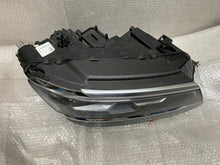 Laden Sie das Bild in den Galerie-Viewer, Frontscheinwerfer VW Tiguan Allspace 5NN941082C LED Rechts Headlight