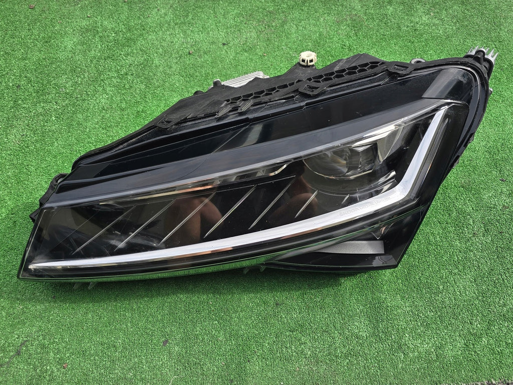 Frontscheinwerfer Skoda Superb III 3V1941015 Full LED Rechts oder Links