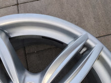 Load image into Gallery viewer, 1x Alufelge 19 Zoll 8.5" 5x120 33ET 7842652 BMW 1 Rim Wheel FEL8614863210jn