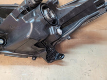 Load image into Gallery viewer, Frontscheinwerfer Toyota Yaris Rechts Scheinwerfer Headlight
