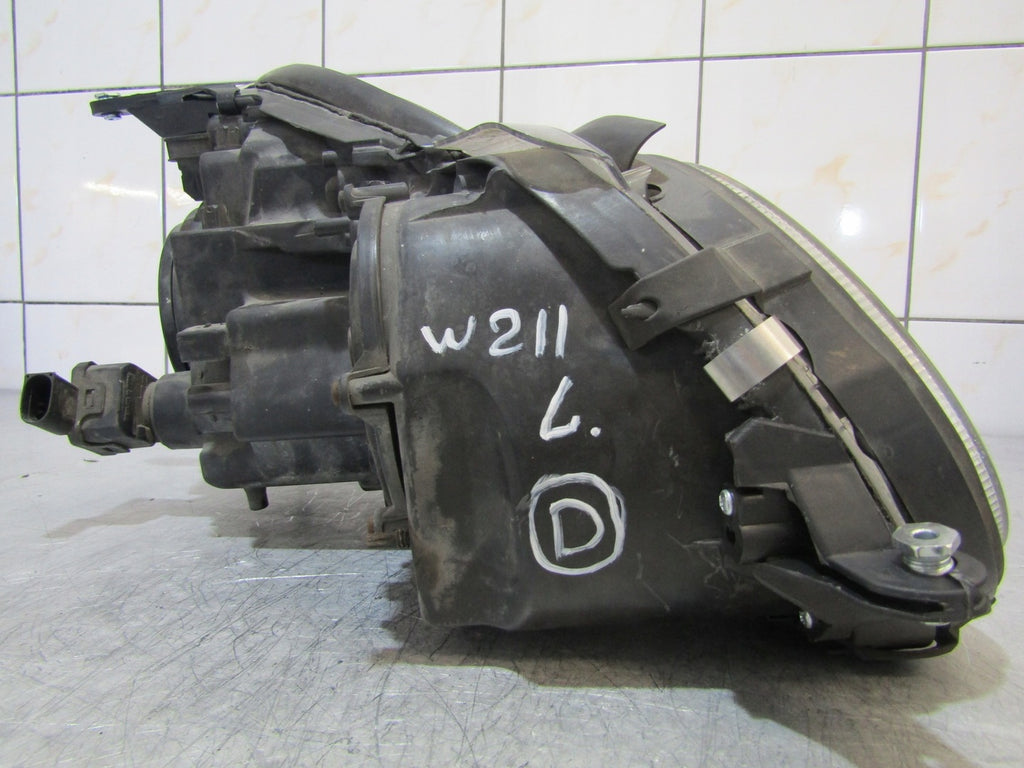 Frontscheinwerfer Mercedes-Benz W211 Links Scheinwerfer Headlight SCH2811307404zq