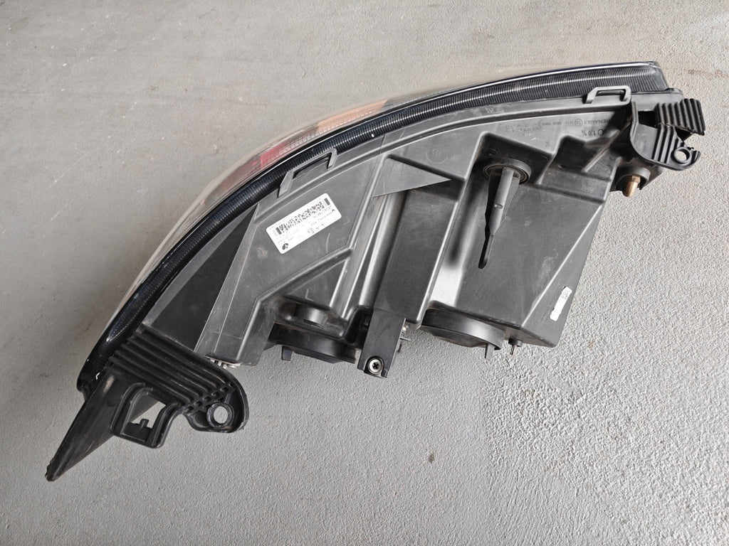 Frontscheinwerfer Renault Master I 260607867R LED Ein Stück (Rechts oder Links) SCH9697194305jx