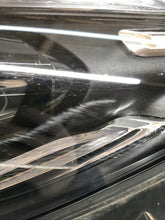 Laden Sie das Bild in den Galerie-Viewer, Frontscheinwerfer Mercedes-Benz Cla A1189063100 1EX2490 Links Headlight SCH7198359371ya