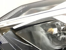 Laden Sie das Bild in den Galerie-Viewer, Frontscheinwerfer Dacia Sandero III Logan 260601750R Links Headlight