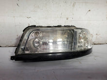 Laden Sie das Bild in den Galerie-Viewer, Frontscheinwerfer Audi 0301171276 Xenon Links Scheinwerfer Headlight SCH4290940674gn