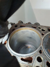 Laden Sie das Bild in den Galerie-Viewer, Motorblock Seat Skoda VW I CDL 2.0 TFSI 265PS 195kW Benzin Unkomplett MOT3522107521ju