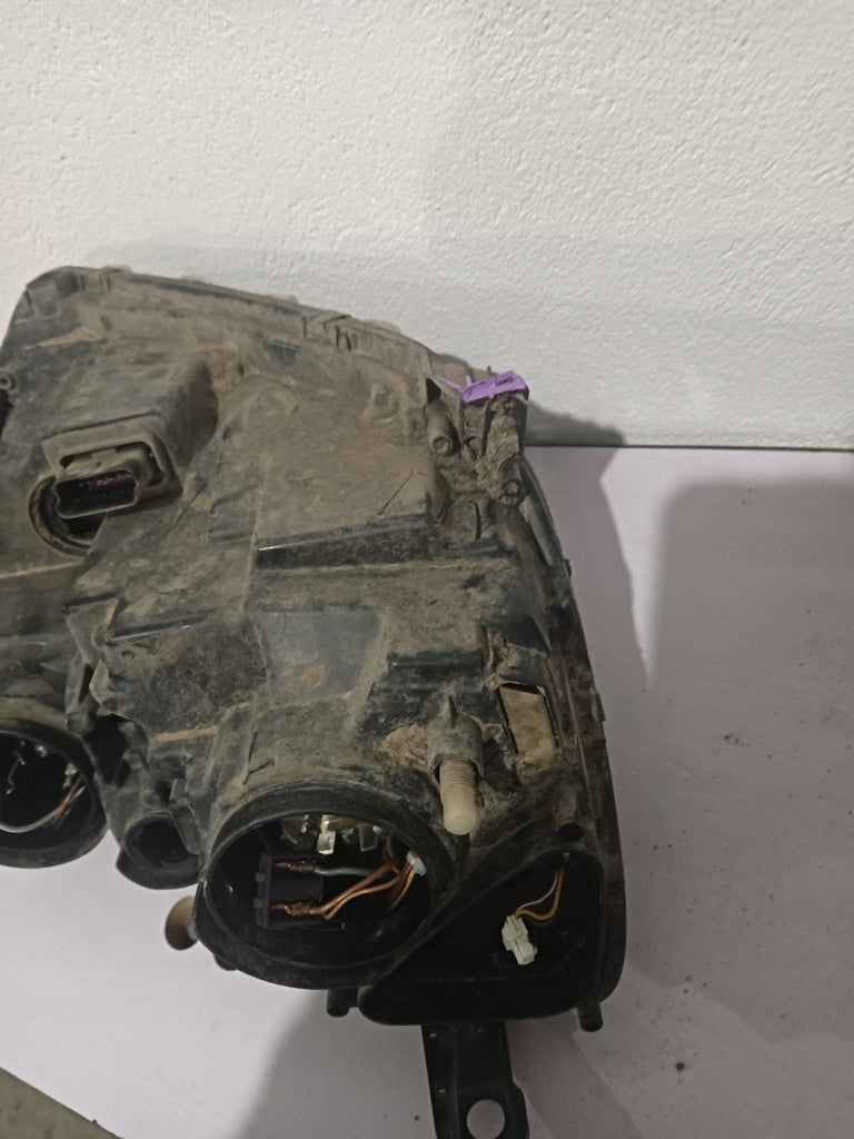 Frontscheinwerfer Dacia Duster 260609367R Links Scheinwerfer Headlight