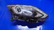 Laden Sie das Bild in den Galerie-Viewer, Frontscheinwerfer Mercedes-Benz Qashqai II J11 1313899R Rechts Headlight SCH2010317943oz