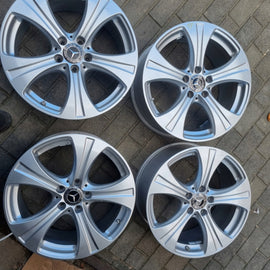 4x Alufelge 18 Zoll 8.0