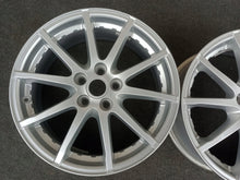 Load image into Gallery viewer, 1x Alufelge 17 Zoll 7.0" 5x108 45ET BJ32-10007-AE Land Rover Rim Wheel FEL2341759038js