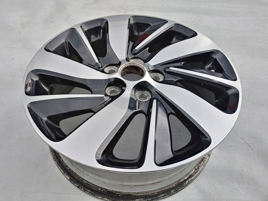 1x Alufelge 17 Zoll 6.5" 5x114.3 46ET Mitsubishi Asx Rim Wheel