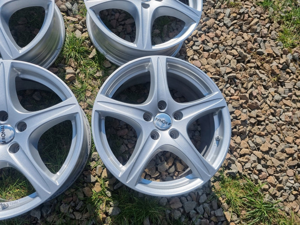 4x Alufelge 17 Zoll 7.0" 5x112 44ET Glanz Silber 56R7805 Mercedes-Benz W206 FEL2657050162wl